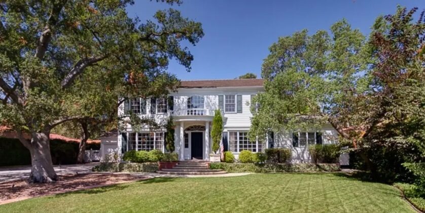 Sitemapcdatahttpautocellcare1comwhere Does Vince Vaughn Live