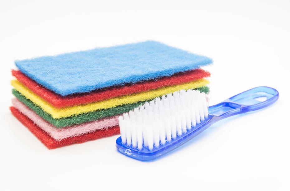 Non-Abrasive Wall Cleaning Techniques