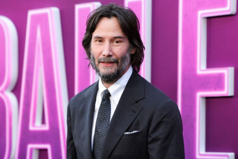 Where Does Keanu Reeves Live? A Hollywood Hills Mansion!