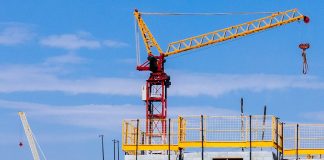 Why Contractors Use Rigging for Big Home Renovation Projects Why Contractors Use Rigging for Big Home Renovation Projects