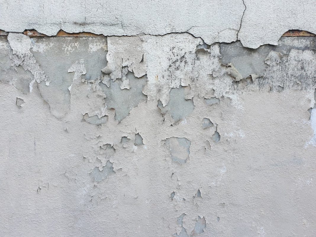 How To Stop Water Leakage From A Wall