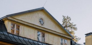 Hip Roof Design – Ideas That Improve Home Structure hip roof design