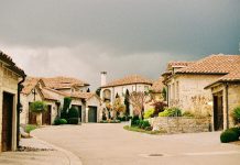 How to Successfully Buy and Sell a Home in Texas How to Successfully Buy and Sell a Home in Texas