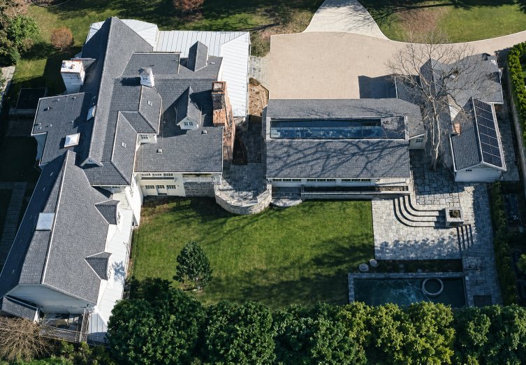 Exterior of the Jean Smart House